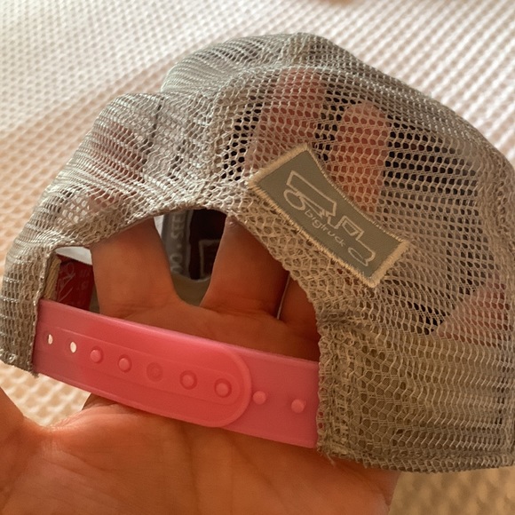 Bigtruck Truckee Base Camp for a big life hat - Picture 3 of 10